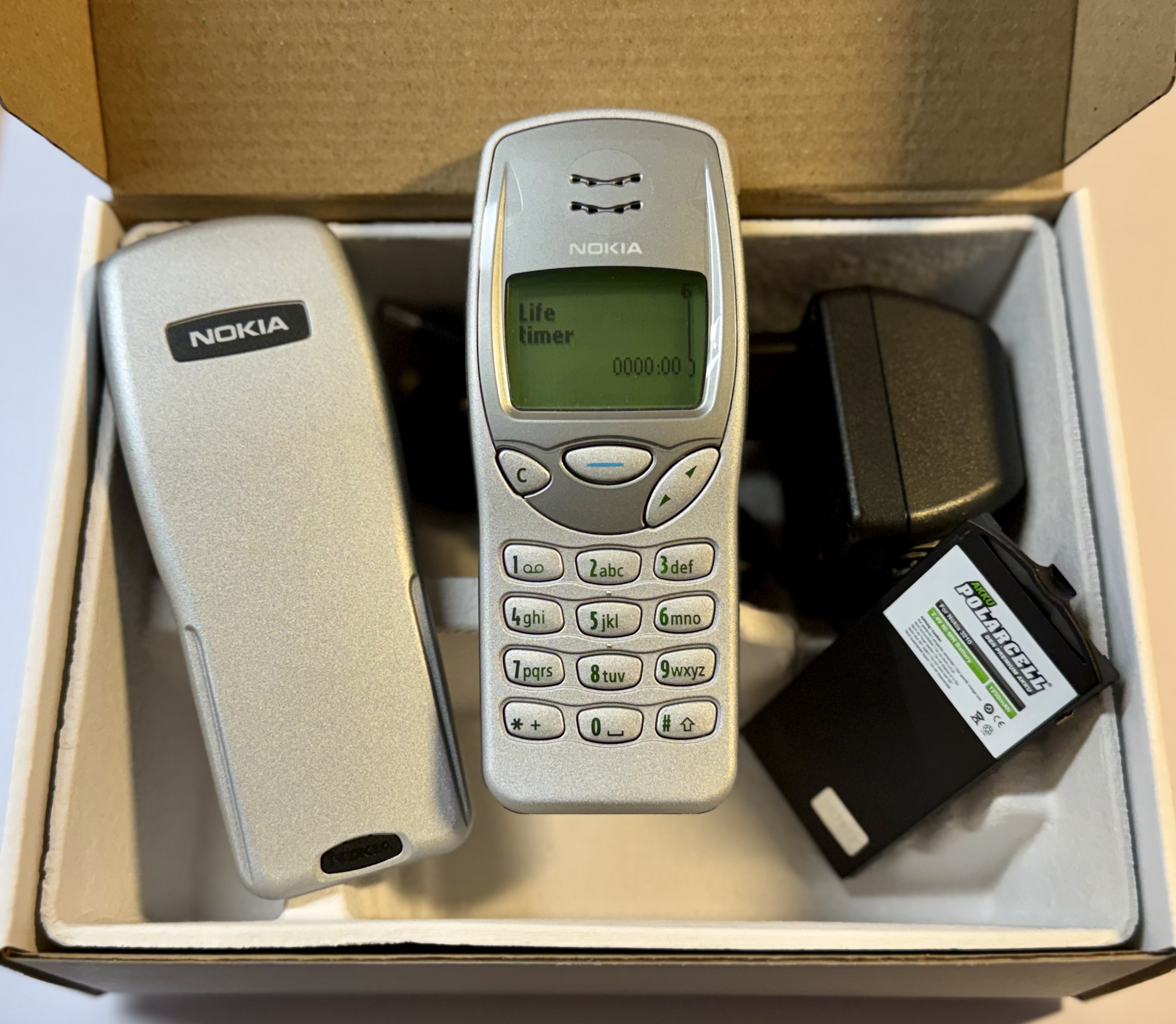 Nokia 3210 NSE-8 Tasten-Handy Retro Classic Mobile Phone Dual-Band wie Neu