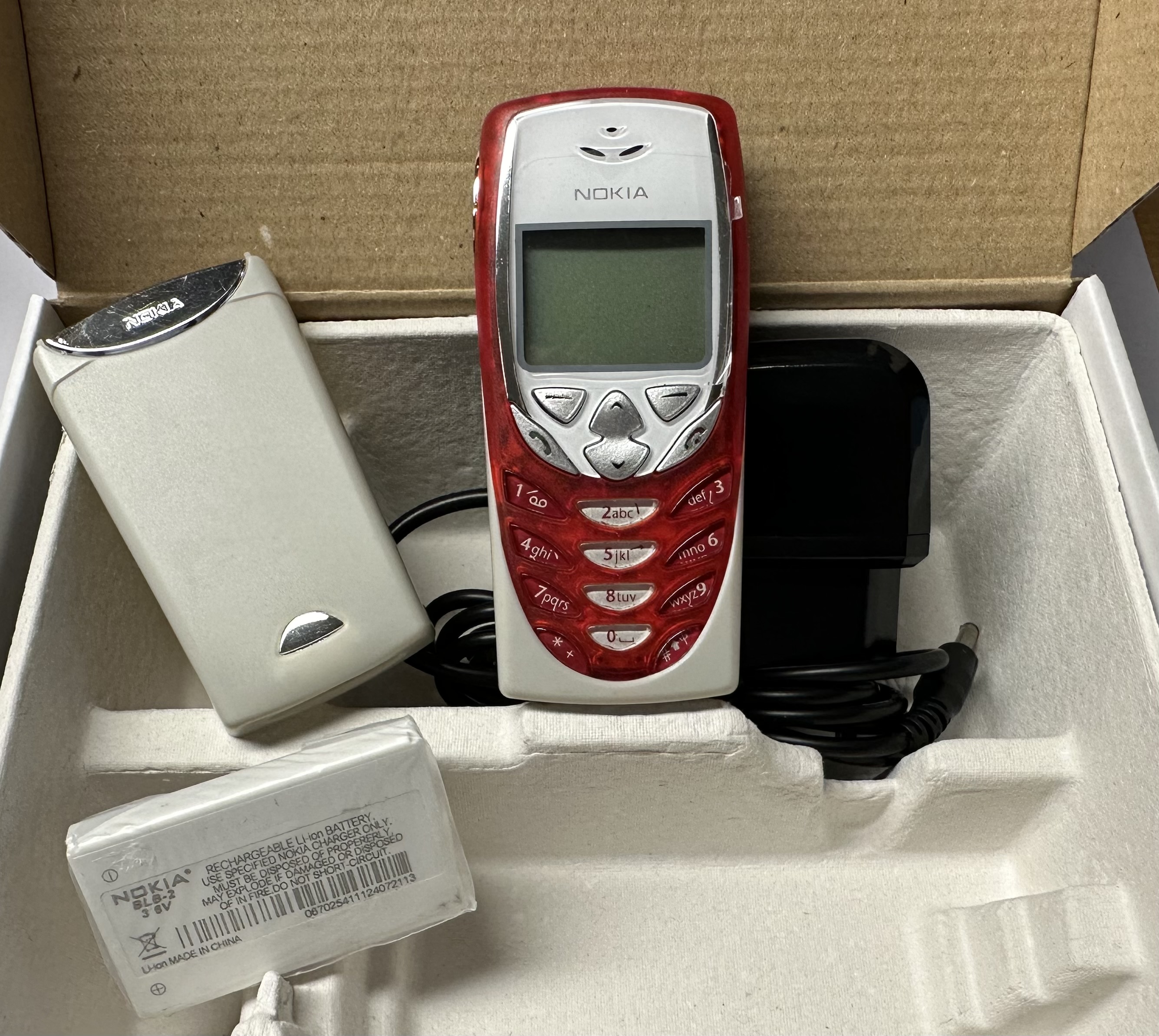 Nokia 8310 NHM-7 Retro Tasten-Handy GSM Dual-Band Unlocked Infrarot WAP HSCSD wie Neu