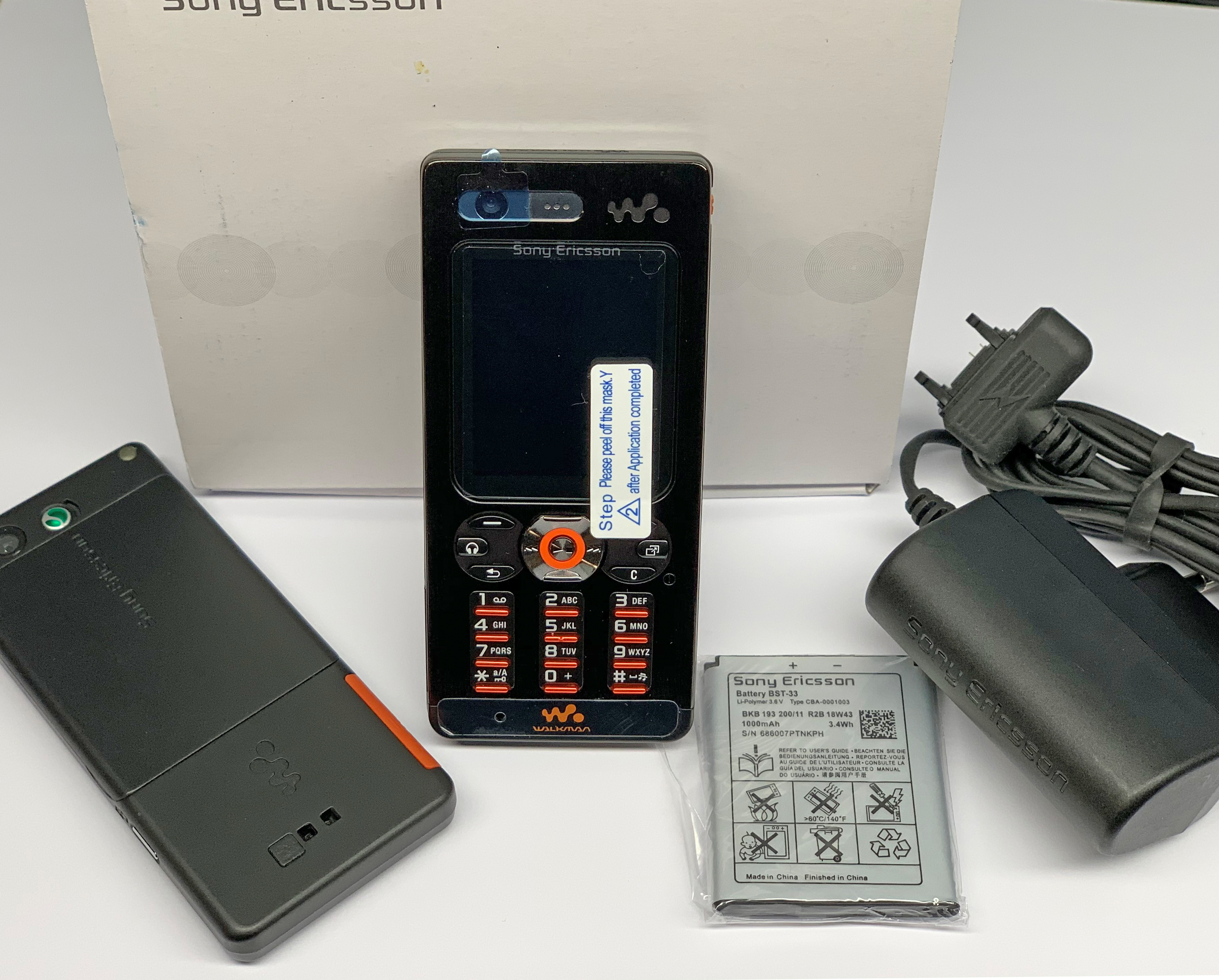 Sony Ericsson W880i Walkman Tasten-Handy Bluetooth Kamera MP3 UMTS wie Neu