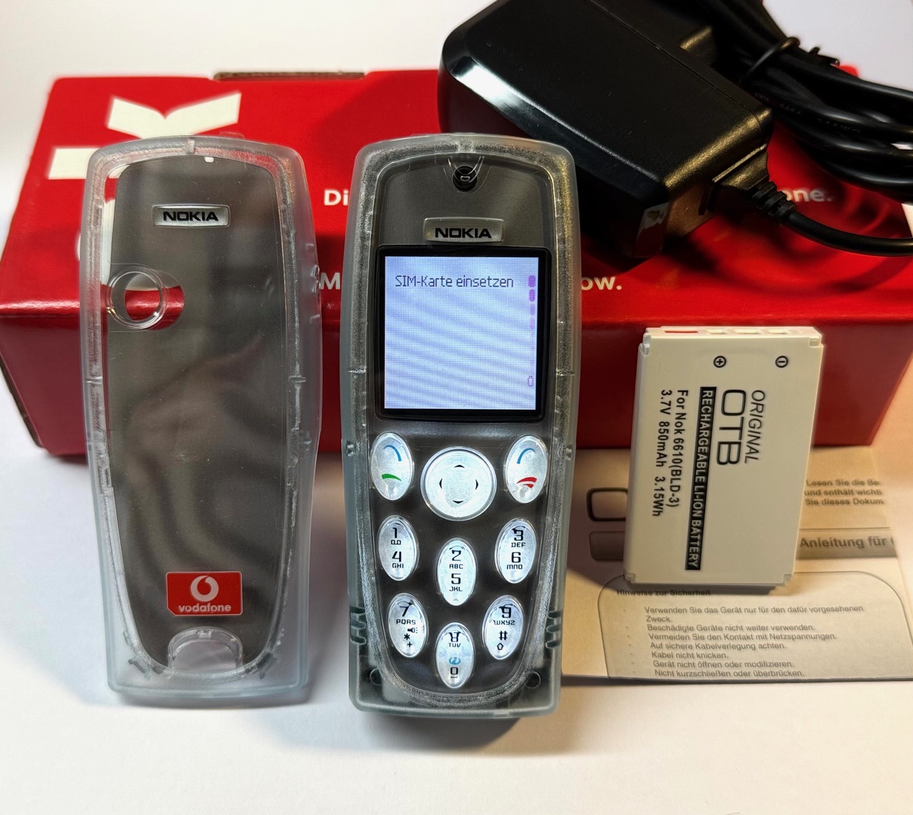 Nokia 3200 RH-30 Tasten-Handy Tri-Band Mobile Phone GPRS Kamera Neu New Box Nokia 3200 RH-30 Tasten-Handy Tri-Band Mobile Phone GPRS Kamera Neu New Box