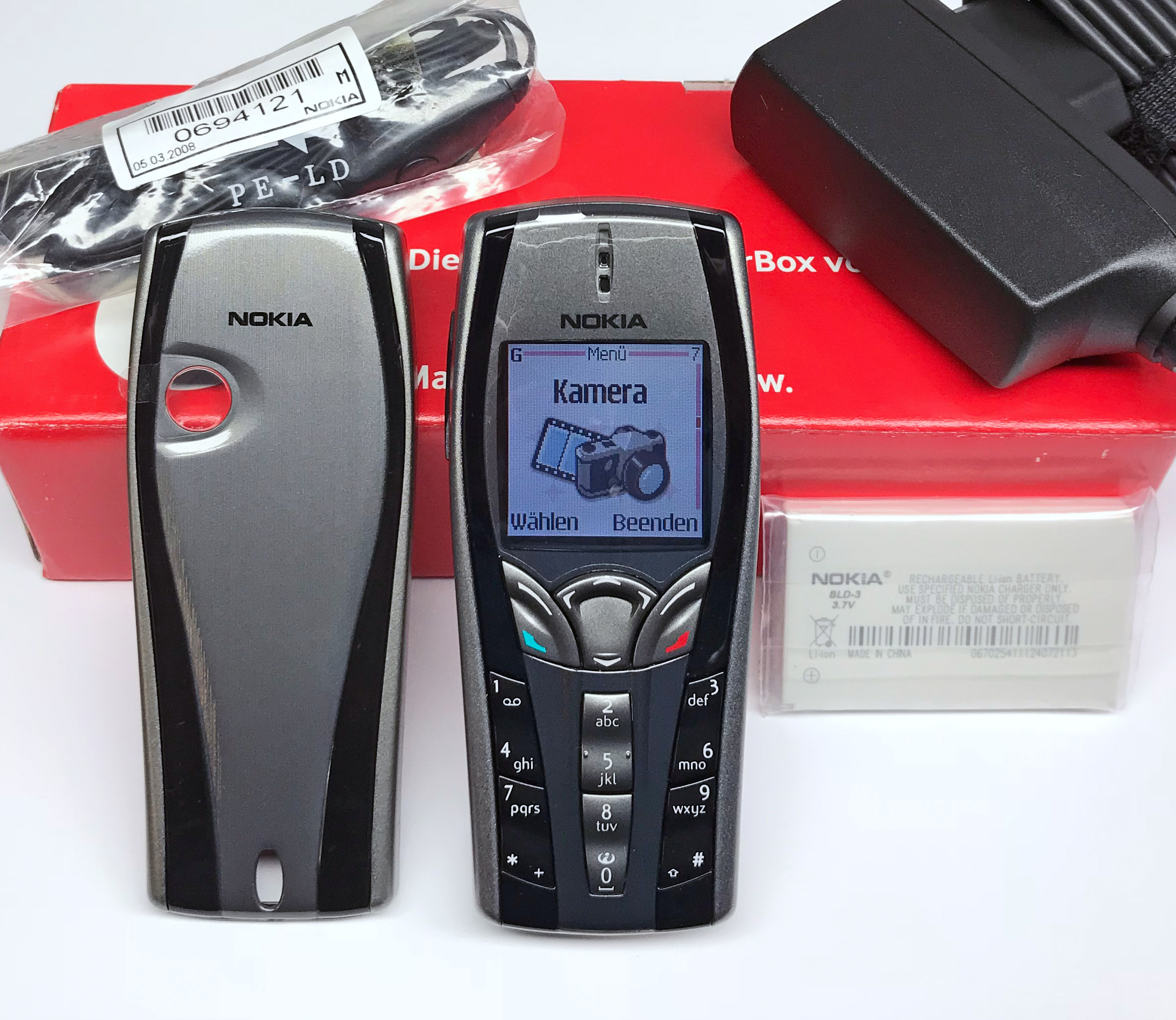 Nokia 7250i Tasten-Handy Tri-Band Mobile Phone NHL-4JX GPRS Kamera Neu New Box